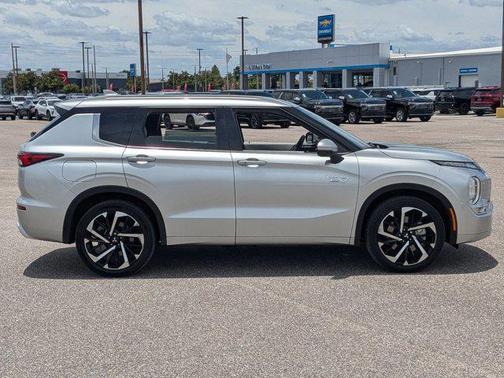 Silver/Gray 2023 Mitsubishi Outlander PHEV SEL