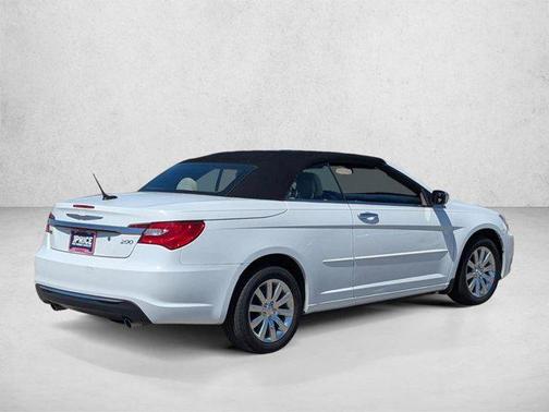 Bright White Clearcoat 2014 Chrysler 200 Touring
