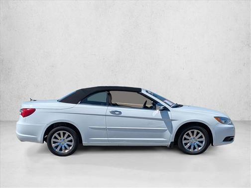 Bright White Clearcoat 2014 Chrysler 200 Touring