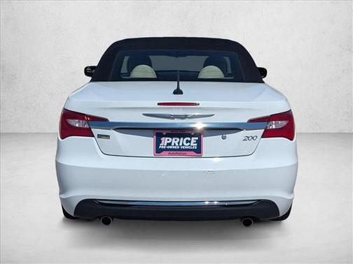 Bright White Clearcoat 2014 Chrysler 200 Touring