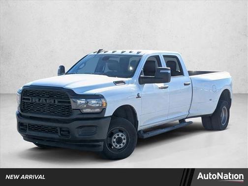 2024 RAM 3500 Tradesman Crew Cab 4x4 8' Box