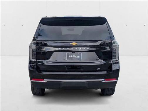 2025 Chevrolet Suburban LT