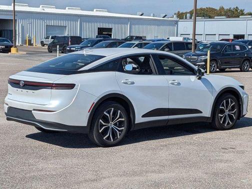 2024 Toyota Crown XLE