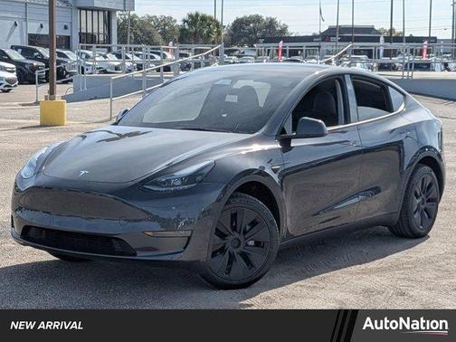 2025 Tesla Model Y Long Range Dual Motor Rear-Wheel Drive