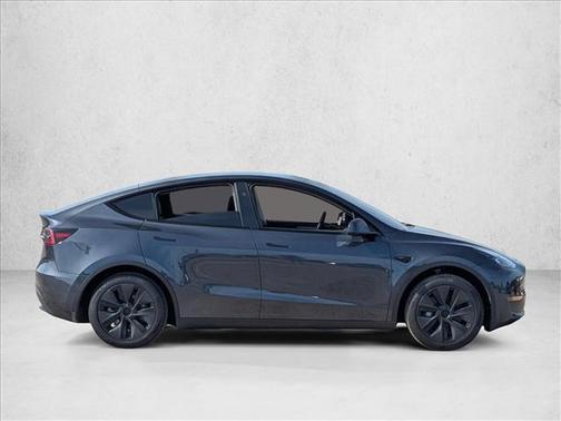 2025 Tesla Model Y Long Range Dual Motor Rear-Wheel Drive