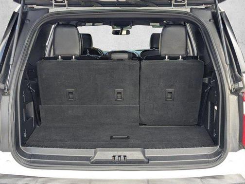 OXFORD WHITE 2019 Ford Expedition XLT