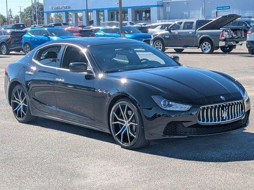 2014 Maserati Ghibli Base