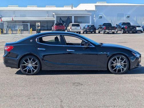 2014 Maserati Ghibli Base