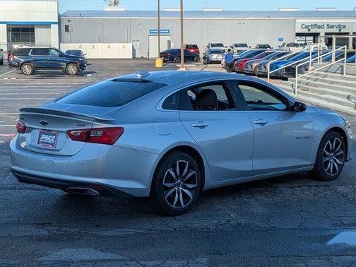 2022 Chevrolet Malibu FWD RS