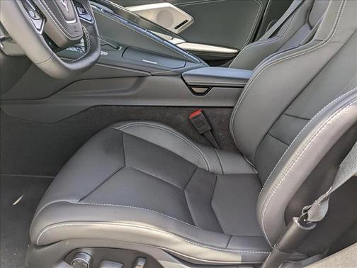 2025 Chevrolet Corvette Stingray w/2LT