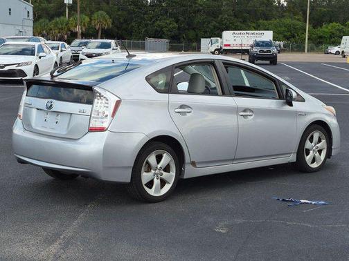 Classic Silver Metallic 2010 Toyota Prius V