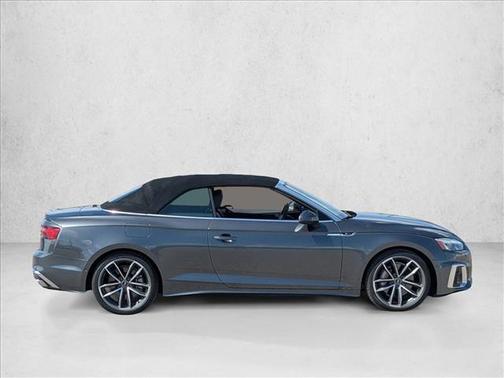 Daytona Gray Pearl Effect/Black Roof 2023 Audi A5 Prestige 45 TFSI S line quattro S tronic