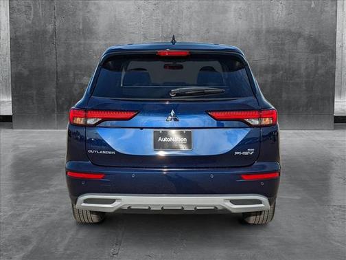 2025 Mitsubishi Outlander PHEV SE S-AWC