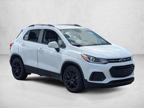 Summit White 2021 Chevrolet Trax LT