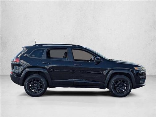 2022 Jeep Cherokee X 4x4