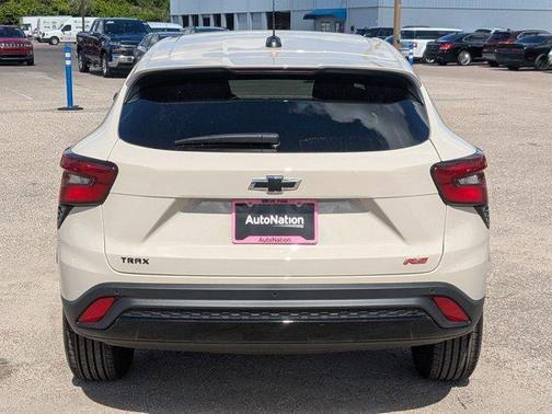 2026 Chevrolet Trax FWD 1RS