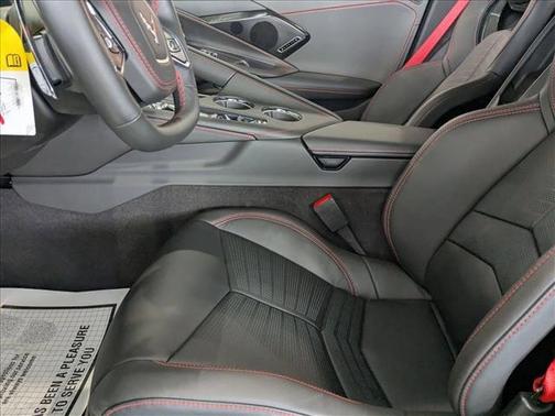 2026 Chevrolet Corvette Stingray w/2LT