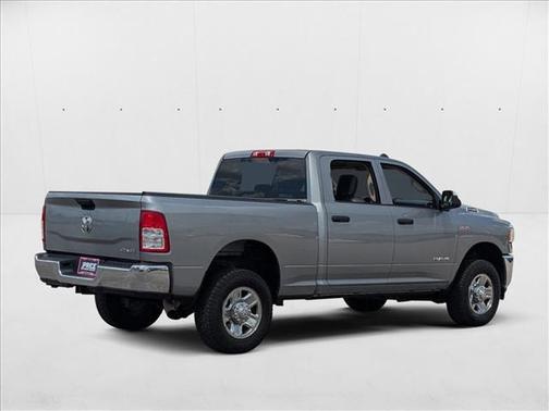 2020 RAM 2500 Tradesman Crew Cab 4X4 6'4' Box