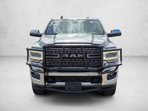 2020 RAM 2500 Laramie Crew Cab 4x4 6'4' Box