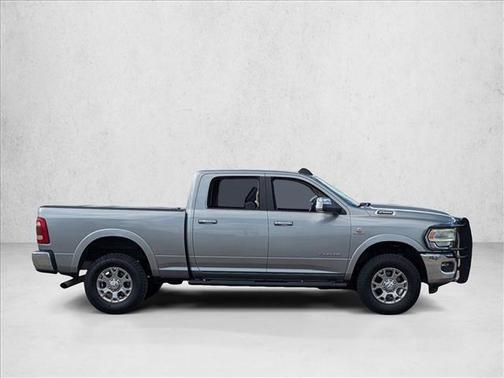 2020 RAM 2500 Laramie Crew Cab 4x4 6'4' Box