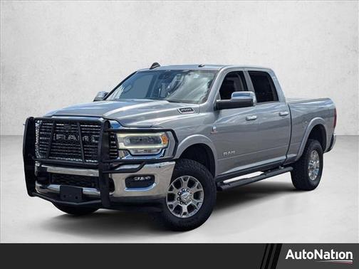 2020 RAM 2500 Laramie Crew Cab 4x4 6'4' Box