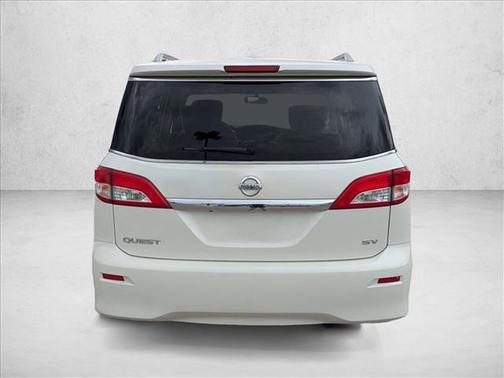 Pearl White 2017 Nissan Quest SV