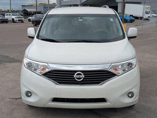 Pearl White 2017 Nissan Quest SV