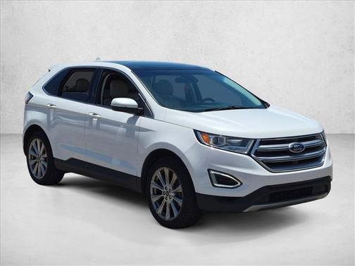 White Platinum Metallic Tri-Coat 2018 Ford Edge Titanium