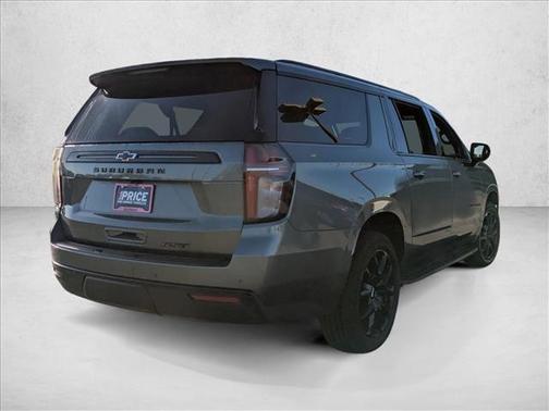 2023 Chevrolet Suburban RST