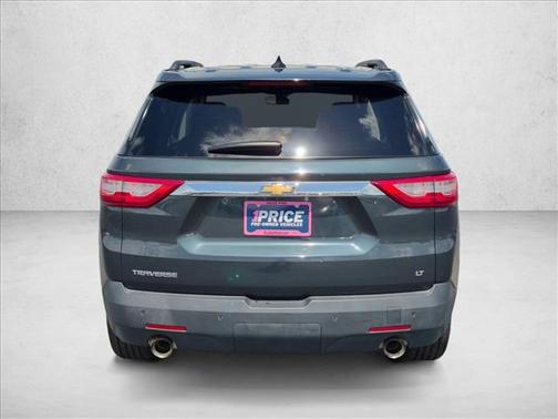 Graphite Metallic 2019 Chevrolet Traverse LT Cloth