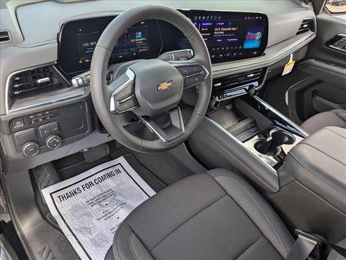 2025 Chevrolet Suburban LS