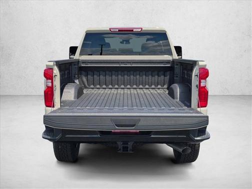 White Sands 2026 Chevrolet Silverado 2500 Custom