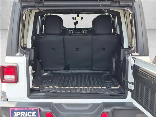 Bright White Clearcoat 2023 Jeep Wrangler 4-Door Sahara 4x4
