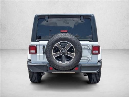Bright White Clearcoat 2023 Jeep Wrangler 4-Door Sahara 4x4