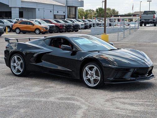 2025 Chevrolet Corvette Stingray w/3LT