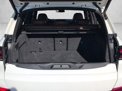 Alpine White 2026 BMW X5 sDrive40i