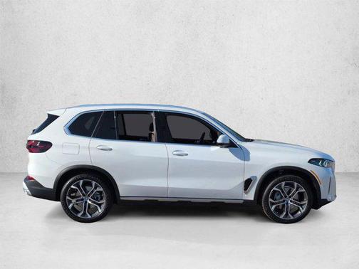 Alpine White 2026 BMW X5 sDrive40i