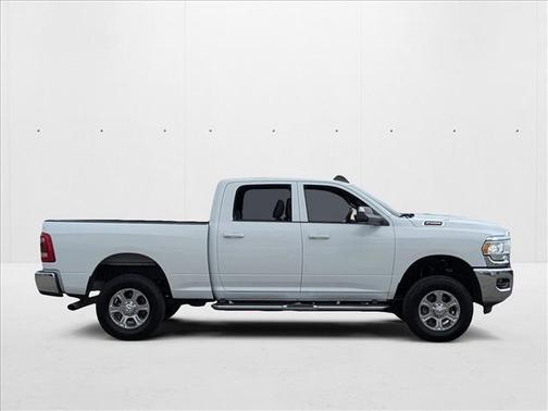 2022 RAM 2500 Big Horn Crew Cab 4x4 6'4' Box
