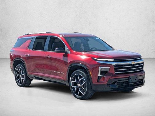Radiant Red Tintcoat 2026 Chevrolet Traverse High Country
