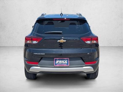 Mosaic Black Metallic 2026 Chevrolet Trailblazer LT