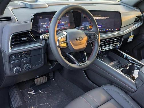 2025 Chevrolet Suburban RST