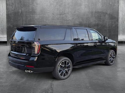 2025 Chevrolet Suburban RST