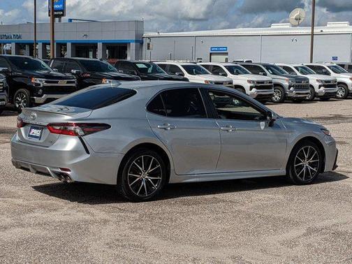 2021 Toyota Camry SE