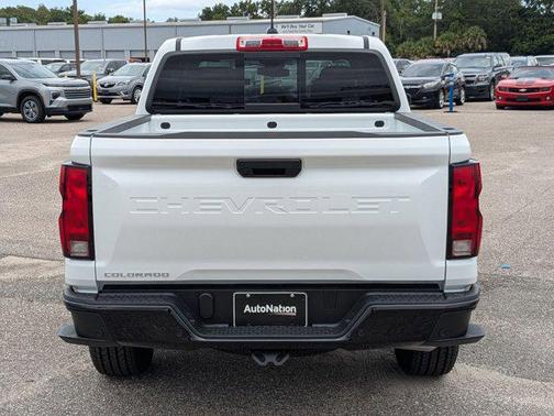 2025 Chevrolet Colorado WT