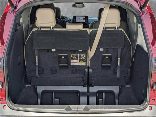 2021 Toyota Sienna XLE 8 Passenger