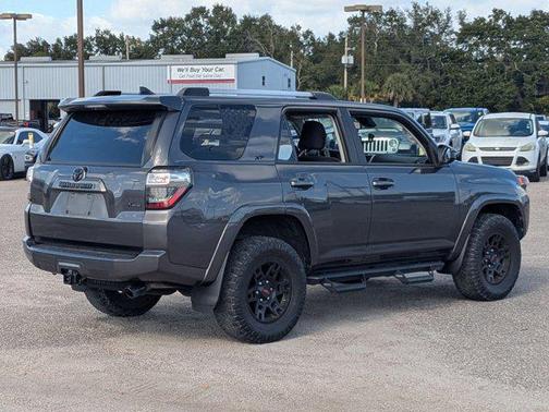 2022 Toyota 4Runner SR5
