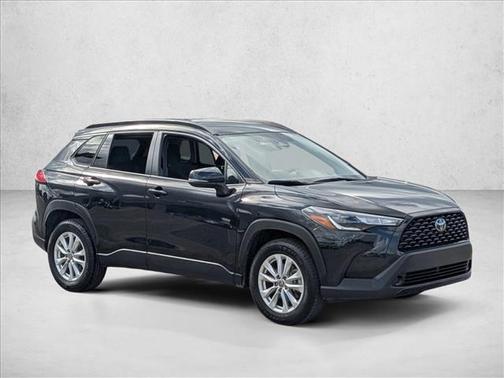 2023 Toyota Corolla Cross LE