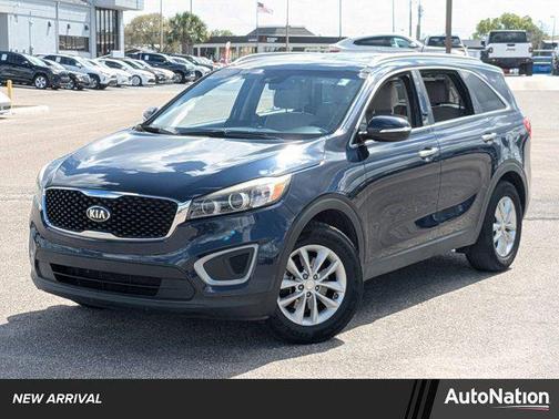 2017 Kia Sorento LX