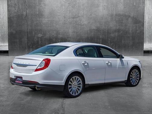2015 Lincoln MKS Base