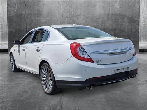 2015 Lincoln MKS Base